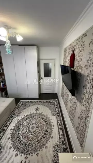 3-комнатная квартира, этаж 2 из 13, 102 м²