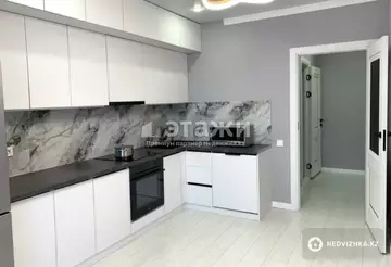 2-комнатная квартира, этаж 10 из 12, 61 м²