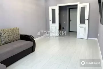 2-комнатная квартира, этаж 10 из 12, 61 м²
