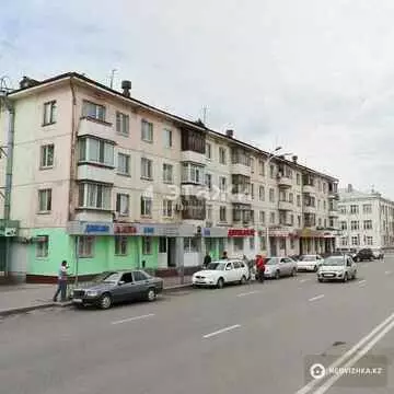 2-комнатная квартира, этаж 4 из 4, 45 м²