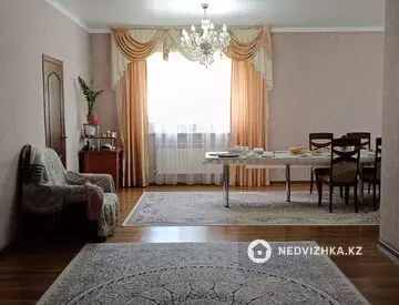 5-комнатный дом, 10 соток, 138 м²