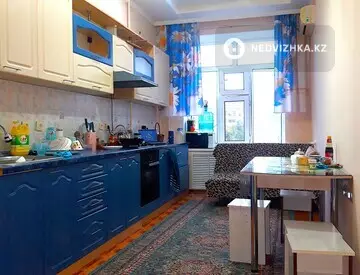 2-комнатная квартира, этаж 3 из 6, 76 м²