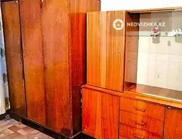 1-комнатная квартира, этаж 3 из 5, 30 м²