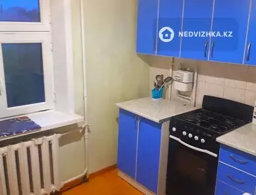 1-комнатная квартира, этаж 3 из 5, 30 м²
