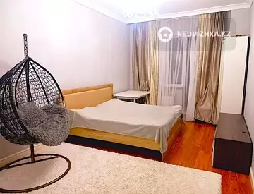 3-комнатная квартира, этаж 11 из 24, 109 м²