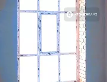 1-комнатная квартира, этаж 2 из 17, 38 м²