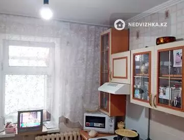 2-комнатная квартира, этаж 1 из 9, 49 м²