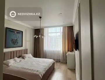 3-комнатная квартира, этаж 5 из 19, 101 м²