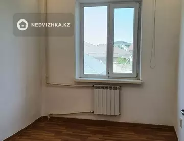 4-комнатная квартира, этаж 2 из 5, 68 м², на длительный срок
