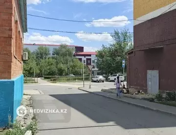2-комнатная квартира, этаж 3 из 5, 48 м²