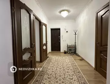 102 м², 3-комнатная квартира, этаж 3 из 5, 102 м², изображение - 0