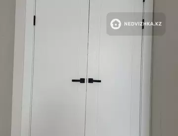 3-комнатная квартира, этаж 2 из 7, 98 м²