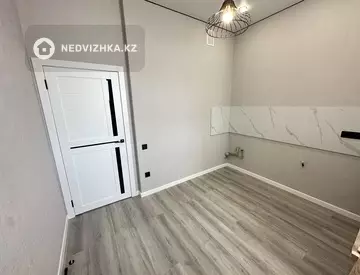 1-комнатная квартира, этаж 7 из 17, 40 м²