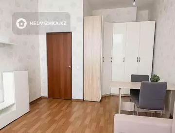 2-комнатная квартира, этаж 22 из 24, 47 м²