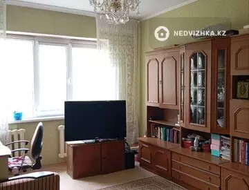 4-комнатная квартира, этаж 8 из 8, 91 м²