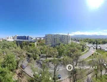 4-комнатная квартира, этаж 8 из 8, 91 м²