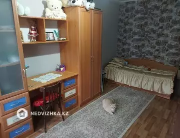 3-комнатная квартира, этаж 1 из 5, 60 м²