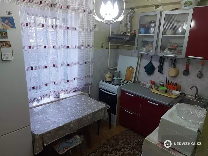 60 м², 3-комнатная квартира, этаж 1 из 5, 60 м², изображение - 1