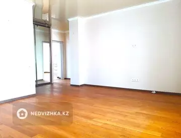 2-комнатная квартира, этаж 7 из 10, 62 м²