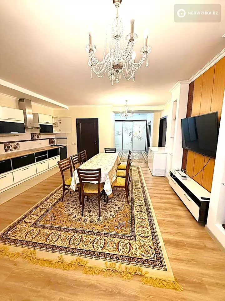 157 м², 4-комнатная квартира, этаж 4 из 17, 157 м², изображение - 1