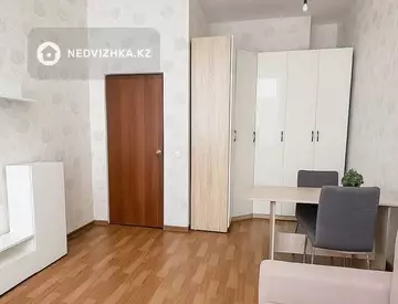 2-комнатная квартира, этаж 22 из 24, 47 м²