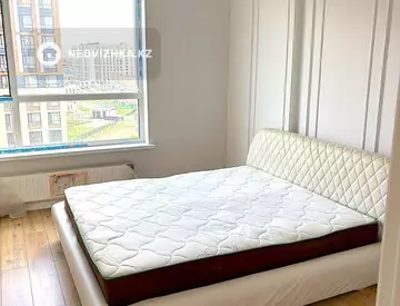 2-комнатная квартира, этаж 7 из 18, 52 м², на длительный срок