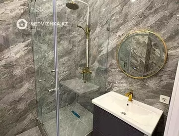 2-комнатная квартира, этаж 7 из 18, 52 м², на длительный срок