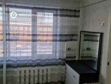 2-комнатная квартира, этаж 4 из 5, 43 м², посуточно