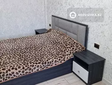 2-комнатная квартира, этаж 4 из 5, 43 м², посуточно