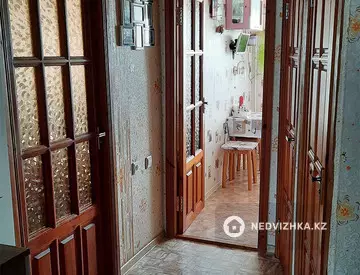 3-комнатная квартира, этаж 4 из 5, 61 м²