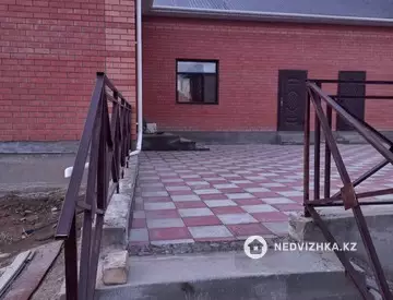 5-комнатная часть дома, 10 соток, 185 м²