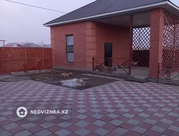 5-комнатная часть дома, 10 соток, 185 м²