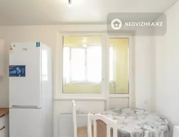 2-комнатная квартира, этаж 8 из 12, 57 м²