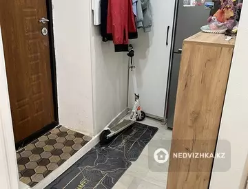 1-комнатная квартира, этаж 3 из 5, 38 м²