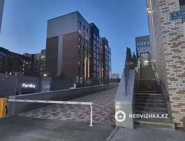 37 м², 1-комнатная квартира, этаж 2 из 9, 37 м², посуточно, изображение - 24