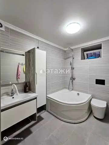 5-комнатный дом, 9 соток, 250 м²