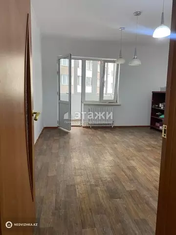 3-комнатная квартира, этаж 8 из 16, 132 м²