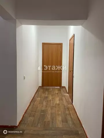 3-комнатная квартира, этаж 8 из 16, 132 м²