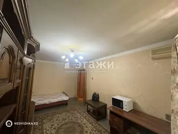 1-комнатная квартира, этаж 3 из 5, 32 м²