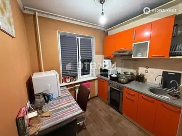 1-комнатная квартира, этаж 3 из 5, 33 м²