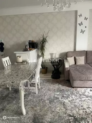 2-комнатная квартира, этаж 17 из 21, 65 м²