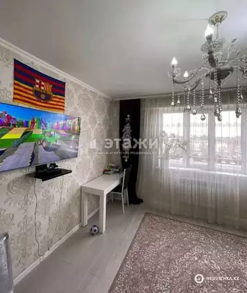 2-комнатная квартира, этаж 4 из 10, 60 м²