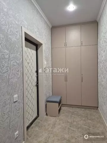 2-комнатная квартира, этаж 10 из 12, 47 м², на длительный срок