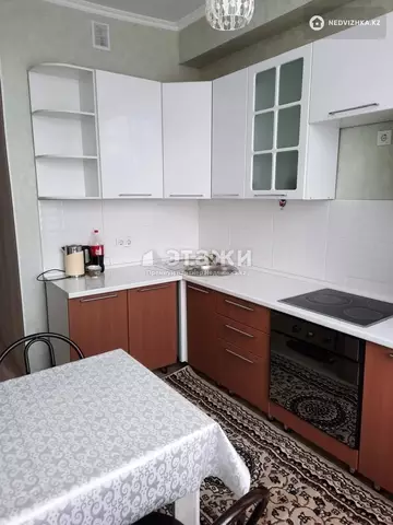 1-комнатная квартира, этаж 8 из 9, 36 м²