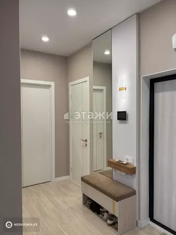 2-комнатная квартира, этаж 3 из 12, 60 м²