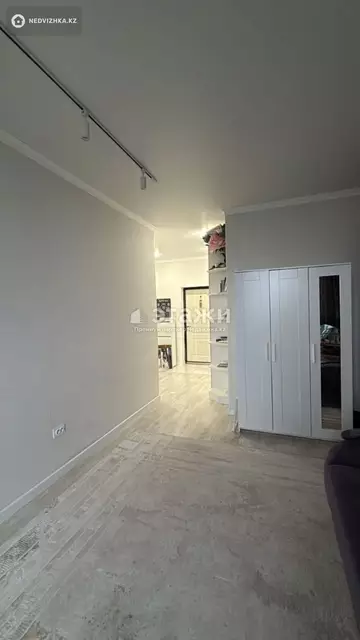2-комнатная квартира, этаж 18 из 20, 45 м²
