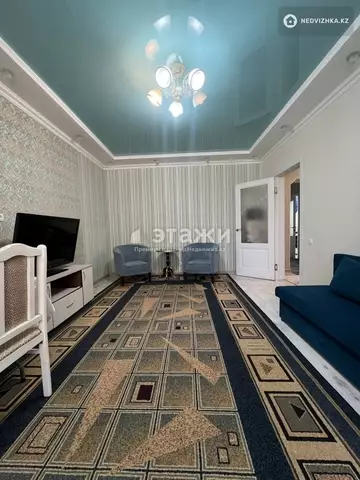 2-комнатная квартира, этаж 1 из 10, 70 м²