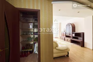 3-комнатная квартира, этаж 3 из 9, 129 м²