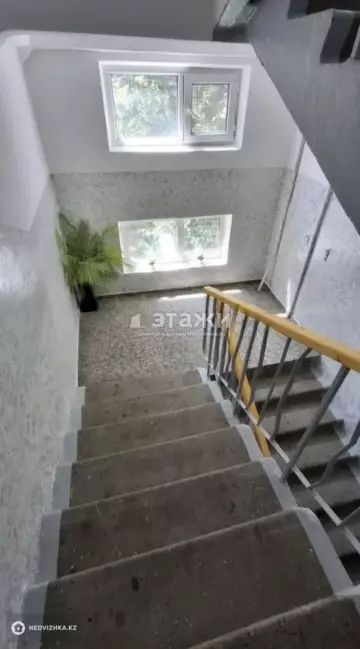 1-комнатная квартира, этаж 4 из 5, 30 м²