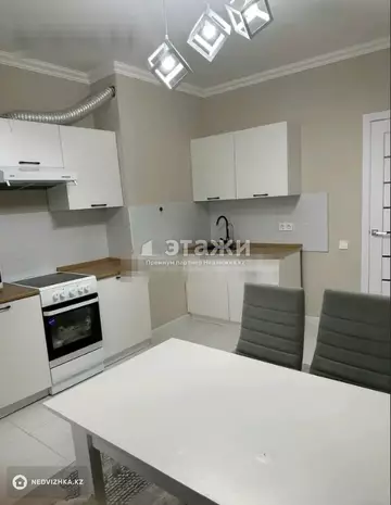 2-комнатная квартира, этаж 7 из 10, 60 м²